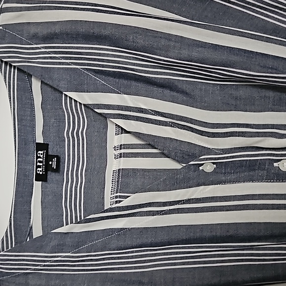 Button up blouse - Picture 2 of 2